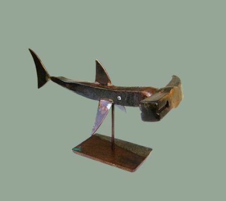 titi sculpture metal